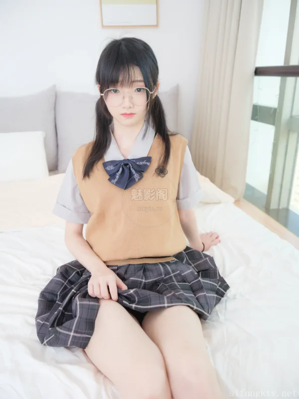 奶糖 JK学妹 制服 [99P-1V-1.5GB]-魅影阁