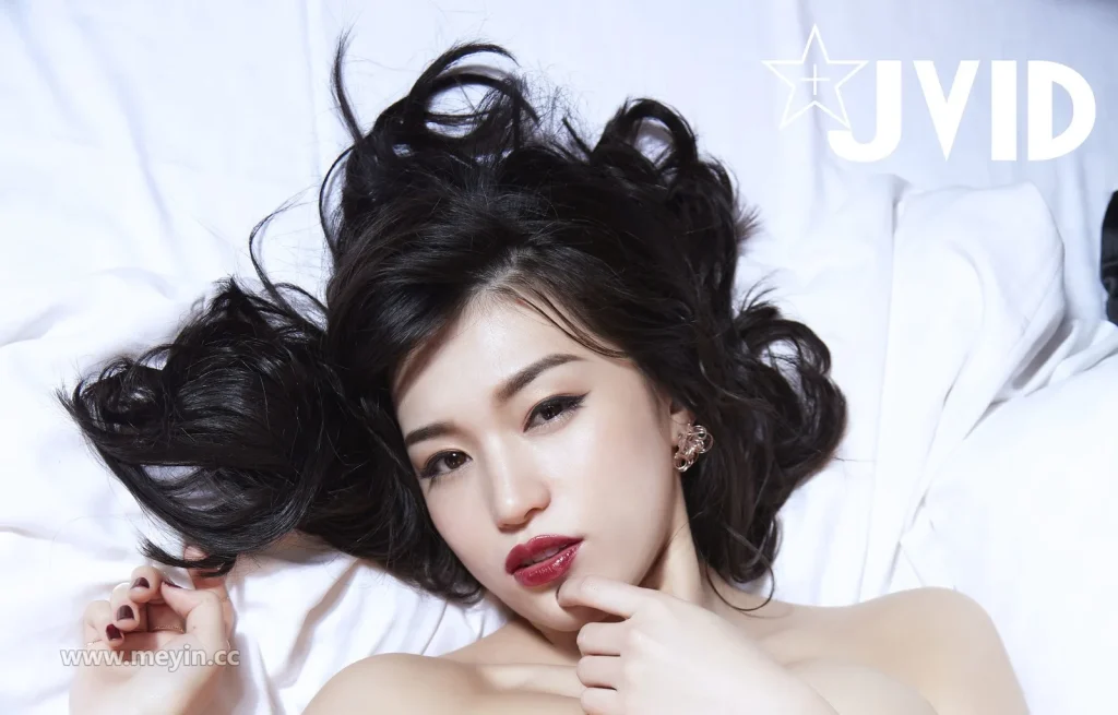 图片[1]-JVID-001 「高橋聖子」人妻の蜜月時間！上空邀老公一起游泳 [16P-2V-465MB]-魅影阁