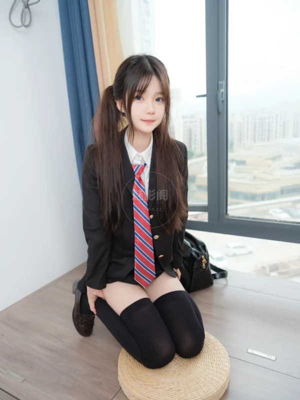小恩-6 VIP 黑丝JK 户外 原版 [95P-1V-32.5GB]-魅影阁