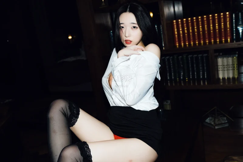 YeonWoo-006 MoonNightSnap 어젯밤 Last night NO.2 - Yeon woo 이연우 [75P-1V-521MB]-魅影阁